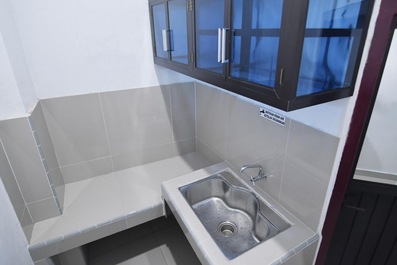 Rich Guesthouse Jambi Exterior photo